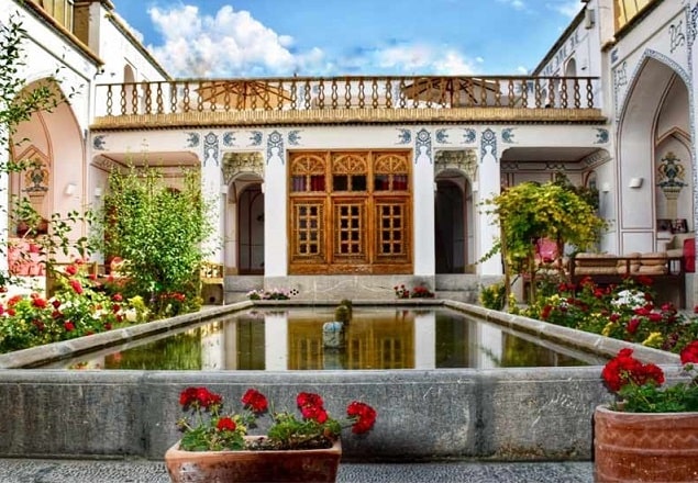traditional-villa-design